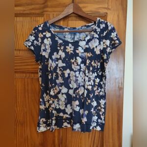 Simply Vera Vera Wang Navy Floral Short Sleeve Top